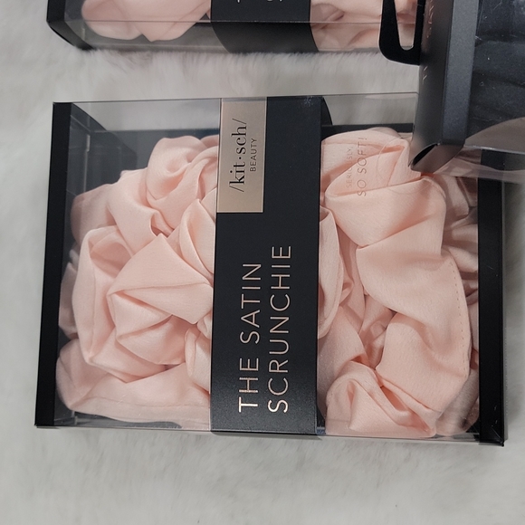 Kitsch The Satin Scrunchie Black and Pink - Picture 2 of 4